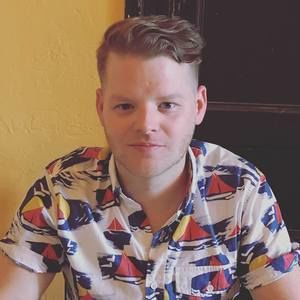 Meet your Posher, Christopher